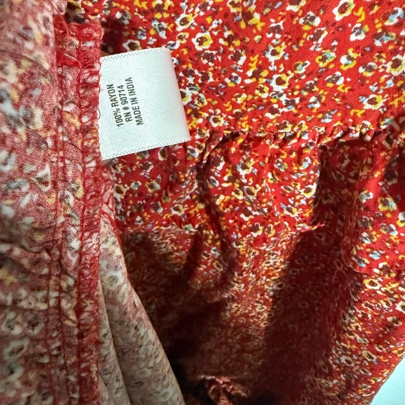 Chic Red Floral Maxi Dress - Picture 3 of 5